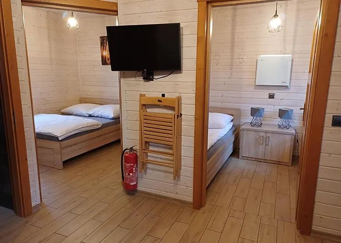 Forest Camp - domki Zator, ogrzewane noclegi